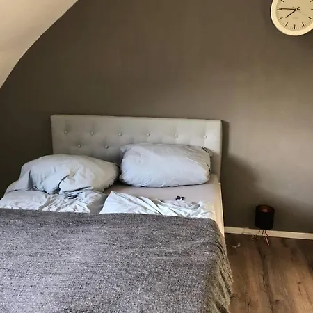 Voll Ausgestattetes Zentral Aber Ruhig