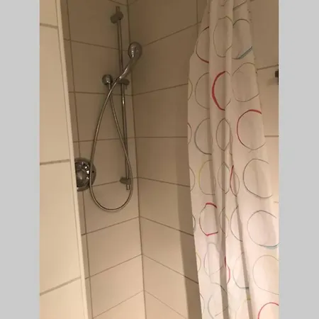Voll Ausgestattetes Zentral Aber Ruhig